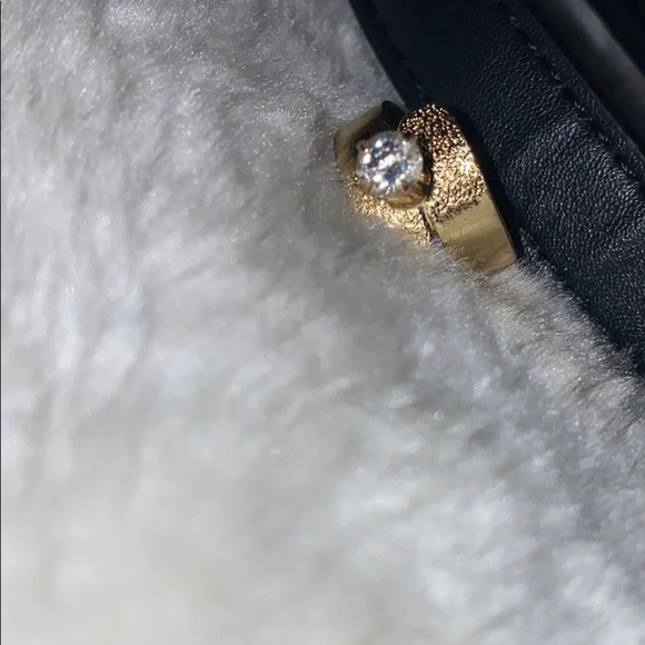 Vintage brush gold tone statement ring - Picture 3 of 12